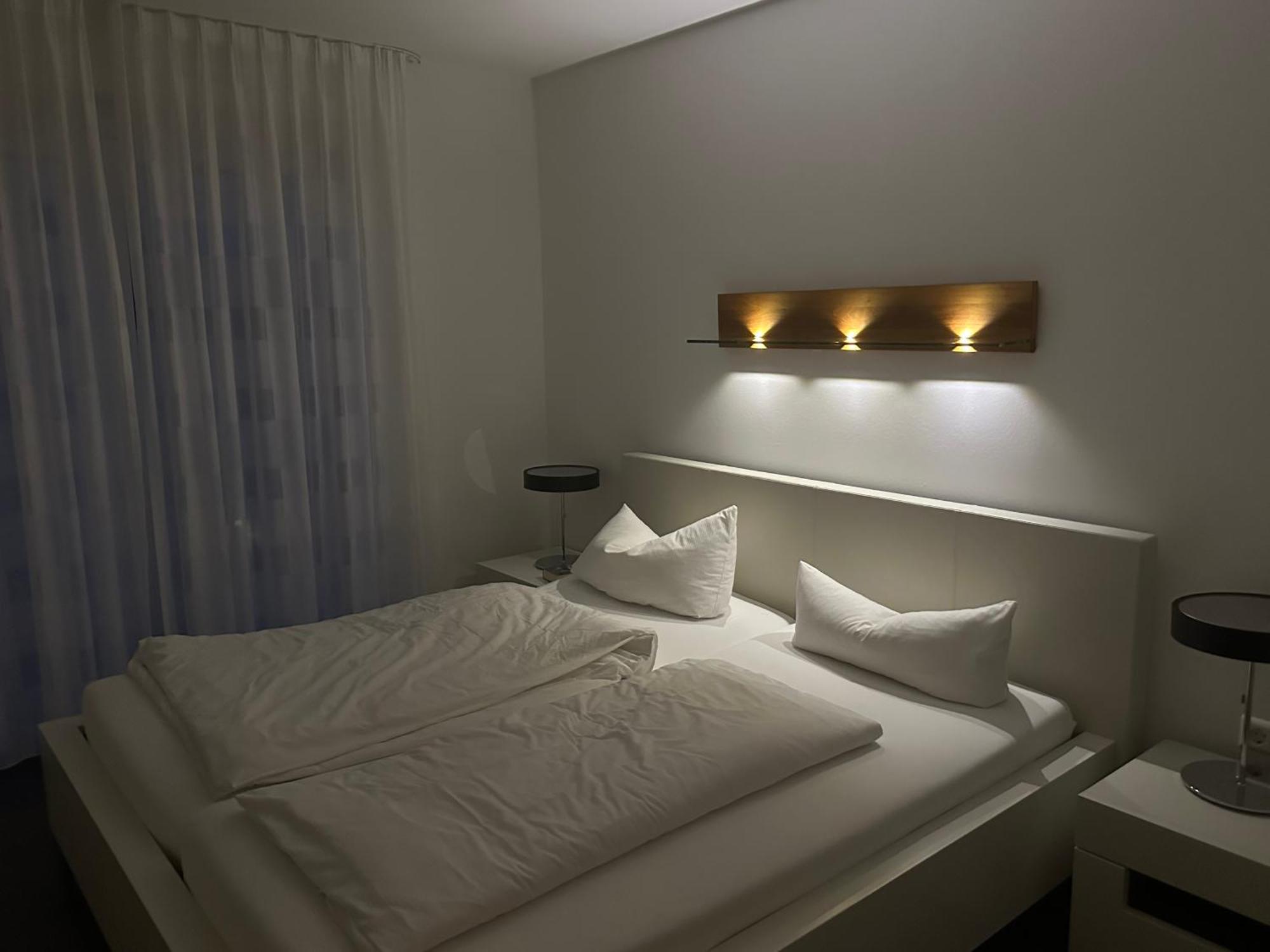 2-Zimmer-Ferienwohnung Mit Hotelservice Und 2 Balkons - Golf, Bike Und Wellness Im Markgraeflerland Бад-Беллінген Екстер'єр фото